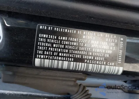 2013 Volkswagen Beetle 2.5L Entry z USA, uszkodzony, nr VIN 3VWFP7AT8DM663369